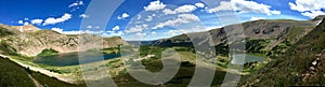 Panorama of two alpine lakes in Colorado& x27;s Indian Peaks Wildnerness