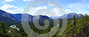 Panoramic View: A Beautiful day in Canada - Hiking and exploring in Banff Nationalpark / Bow River near Banff City