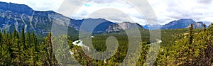 Panoramic View: A Beautiful day in Canada - Hiking and exploring in Banff Nationalpark / Bow River near and Tunnel Mountain