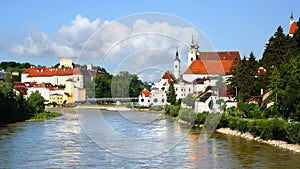 Panoramic view of the dam and the Steyr.