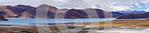 Panoramic view of holy lake Yamdrok - Tibet