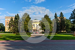 Panoramic view of the regional government in Veliky Novgorod and the war monument of Leonid Golikov