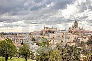 Panoramic view of Segovia from which we can see the Cathedral and the famous aqueduct of the city