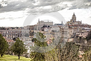 Panoramic view of Segovia from which we can see the Cathedral and the famous aqueduct of the city