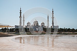 Panoramic view of Sheikh Zayed Grand Mosque in Abu Dhabi, United Arab Emirates on a sunny day