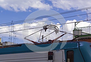 Pantograph connecting the train to the overhead catenary wire