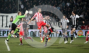Paok and Olympiakos (0-2)