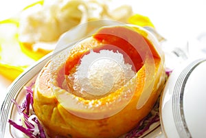 Papay and bird's nest