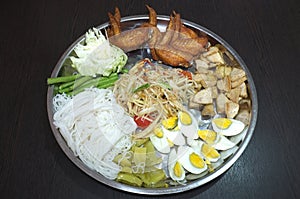 Papaya salad, Thai spicy food