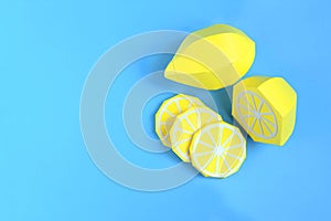 Paper lemon whole fruit, half and slices