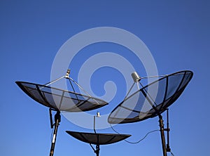 Parabolic satellite antenna