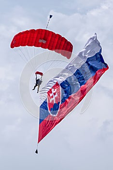 Parachuter with slovak flag