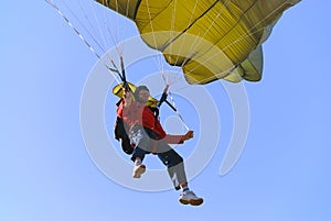 Parachutist photo