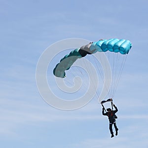 Parachutist photo