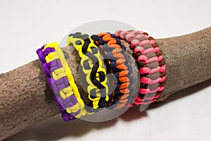 Paracord bracelets 03