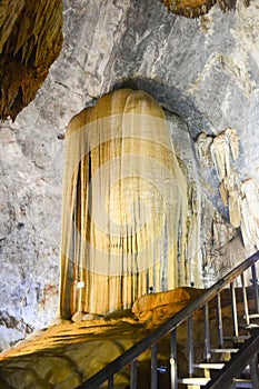 Paradise cave at Phong Nha-Ke Bang