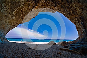 Paradiso grotta il mare cielo blu vacanza 