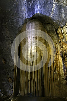Paradise cave Vietnam impressive formations