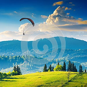 Paraglide over Laseshina valley