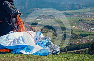Paraglider take in hands paraplane strops