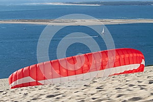 Paragliding and sailing at the Dune of Pilat