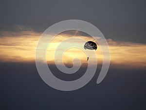 PARASAILNG EVENING SKY