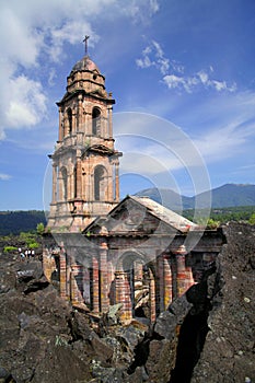 Paricutin ruins