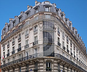 Paris Architecture - H. Malot corner house 2