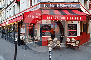 La Nuit Blanche is traditional French restaurant . It located on the Boulevard de Clichy, near the Moulin Rouge and