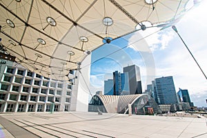 The Grand Arche in La DÃ©fense in Paris