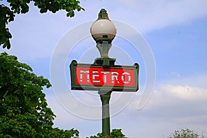 Paris metro subway train sign