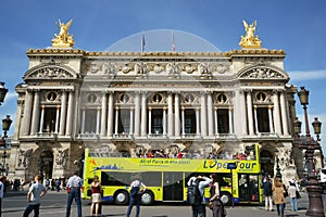 Paris Opera Garnier sightseeing bus