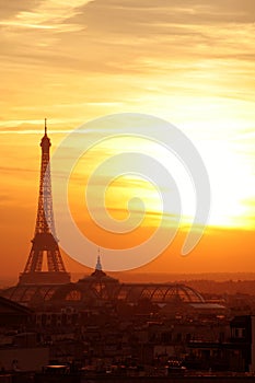 Paris sunset effel tower cityscape