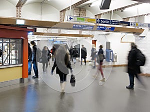 Paris underground traffic