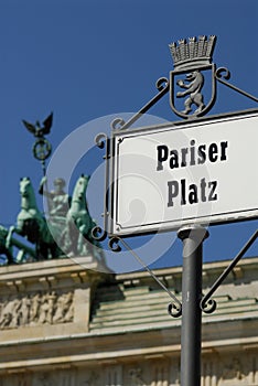 Pariser Platz and Brandenburg gate photo