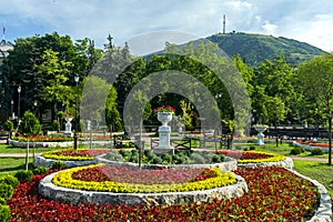 Park `Flower-garden` - one of the most beautiful and favorite places of the resort of Pyatigors