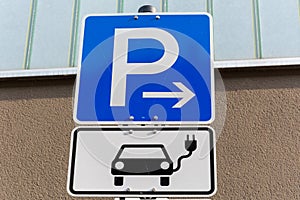 Parking area for electric cars to charge