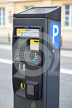 Parking payment machine