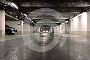 Parking souterrain - underground park