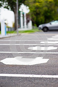 Parking symbol for electric cars, indicating charging stations