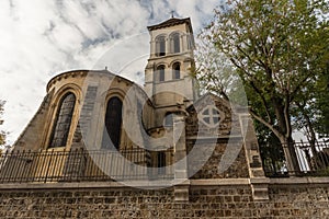 Paroisse Saint-Pierre de Montmartre church in late October