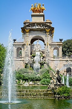 Parque de la ciudadela con su famosa fuente en el centro en Barcelona, EspaÃÂ±a photo