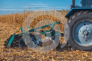 Part of the cultivator, steel, round discs in a row.