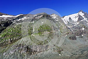 A part of the larger Glockner Group seen from Kaiser Franz Josefs HÃ¶he. Grossglockner mountain in the right of the image.