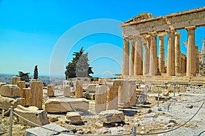 parthenon athens greece acropolis in sunny day