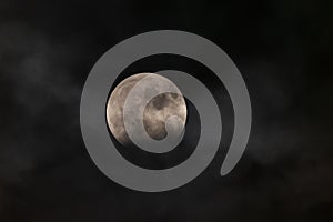 Partial full moon eclipse from 28 october 2023