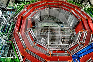 Particle accelerator