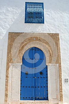 Particular door and window photo