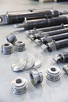 Parts of hydraulic pistons