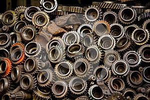 Parts of the old gear With oil stains